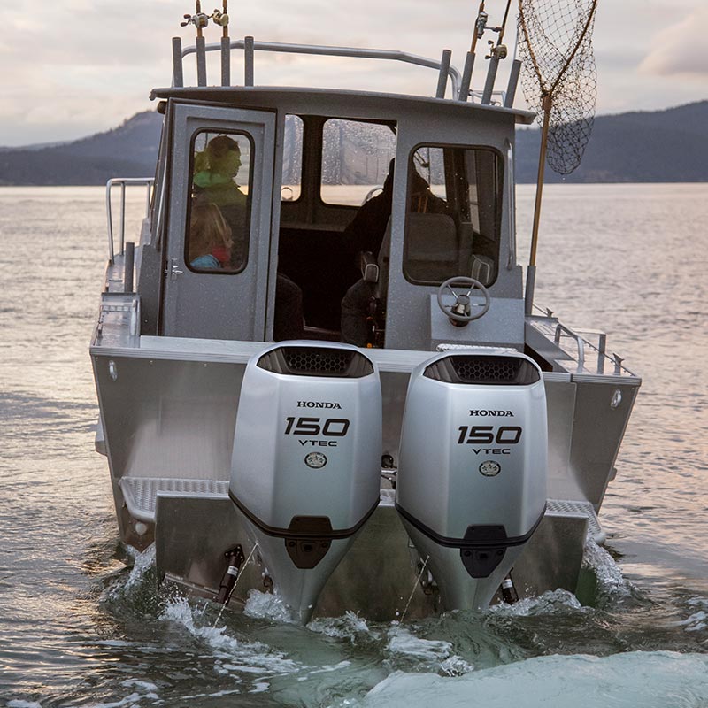 Honda Outboards In Stock Coffs Harbour Marine 01.jpg