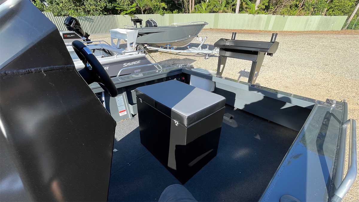 Stessl-480-Apache-Pro-Side-Console-Coffs-Harbour-Marine_0000s_0000_IMG_0372.jpg