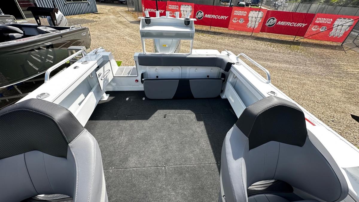 Stessl 560 Bluewater - Coffs Harbour Marine 07.jpg