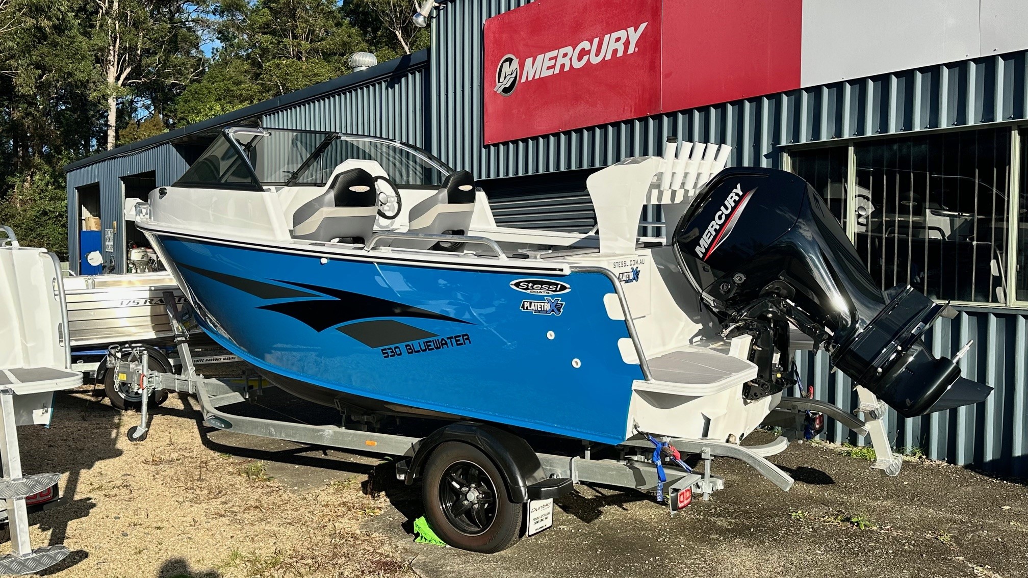 Stessl 530 Bluewater - Coffs Harbour Marine 01a.jpg